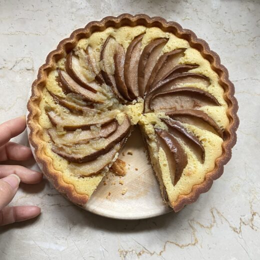 洋ナシのタルト